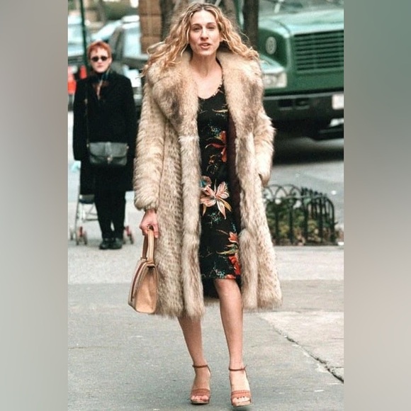Vintage Jackets & Blazers - Vintage SATC Convertible Fur Coat Feathered Badger Elegante Eleqante chevron